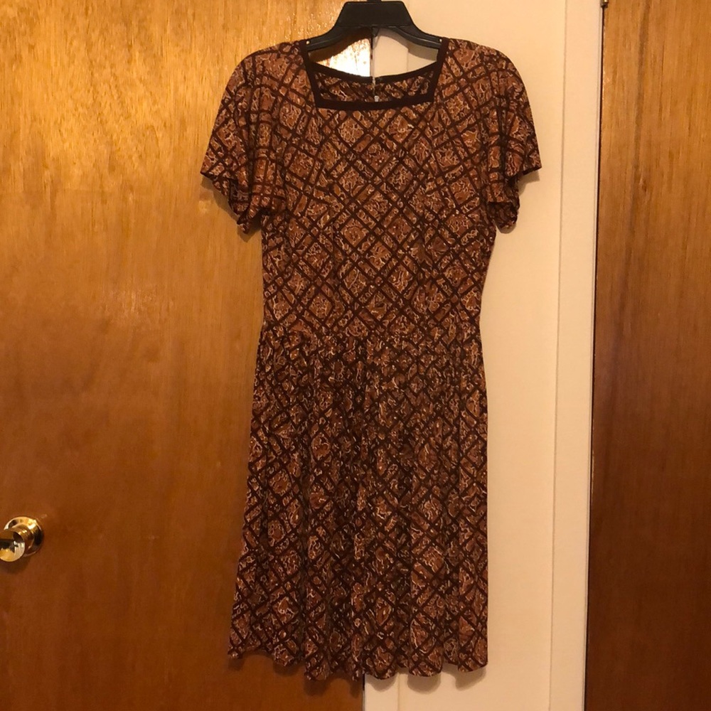 Vintage printed square neck pleated dress